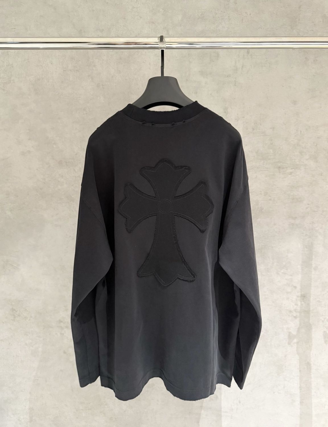 21_Chrome Heart Crewneck