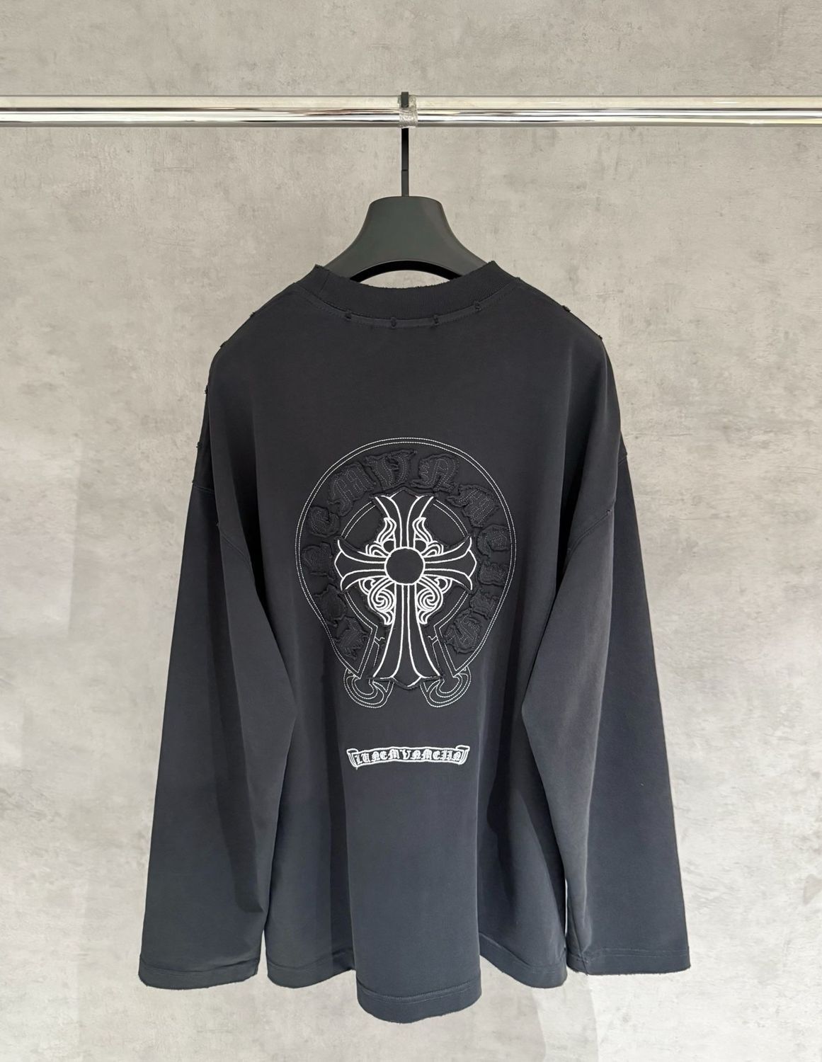 5_Chrome Heart Crewneck