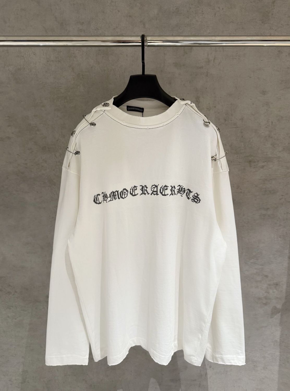 30_Chrome Heart Crewneck